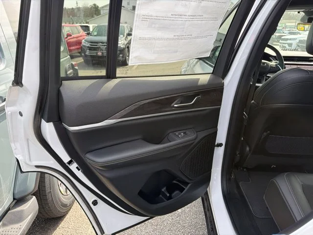 New 2026 White Jeep Altitude image 11