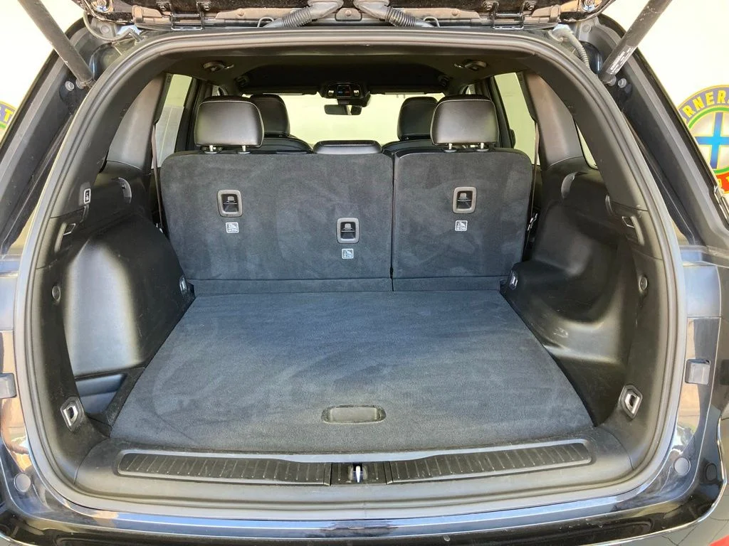 Used 2025 Black Jeep Altitude image 25