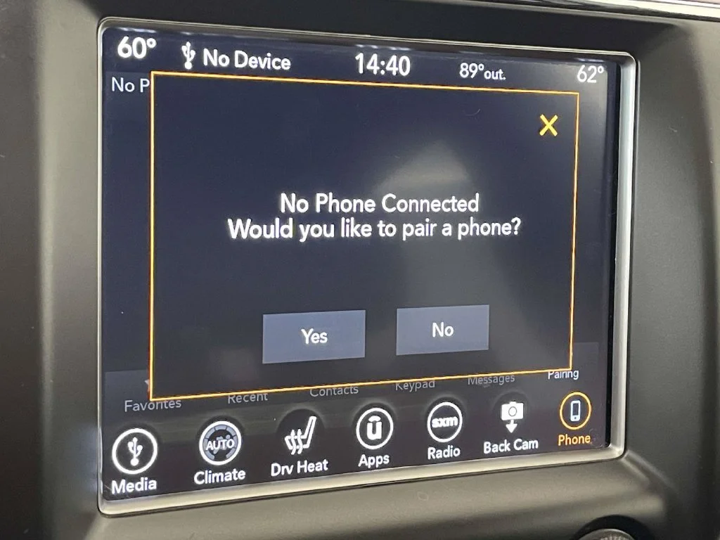 Used 2018 White Jeep Altitude image 23