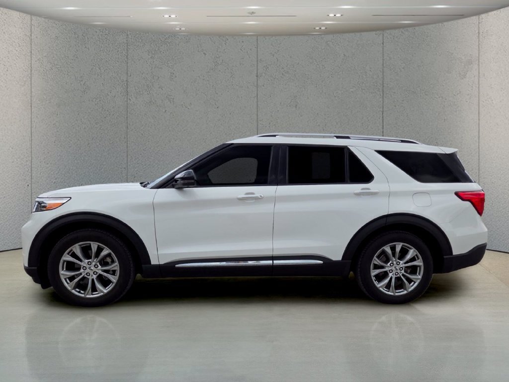 Used 2021 White Metallic Ford Limited image 9