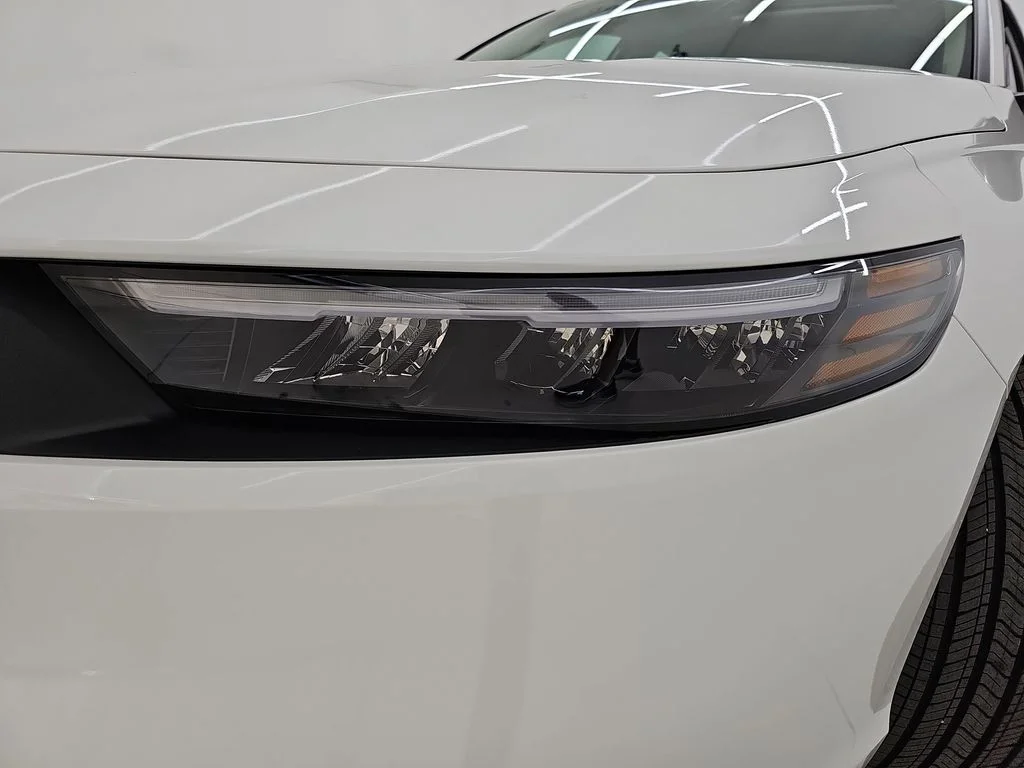 New 2026 Platinum White Pearl Honda SE image 33