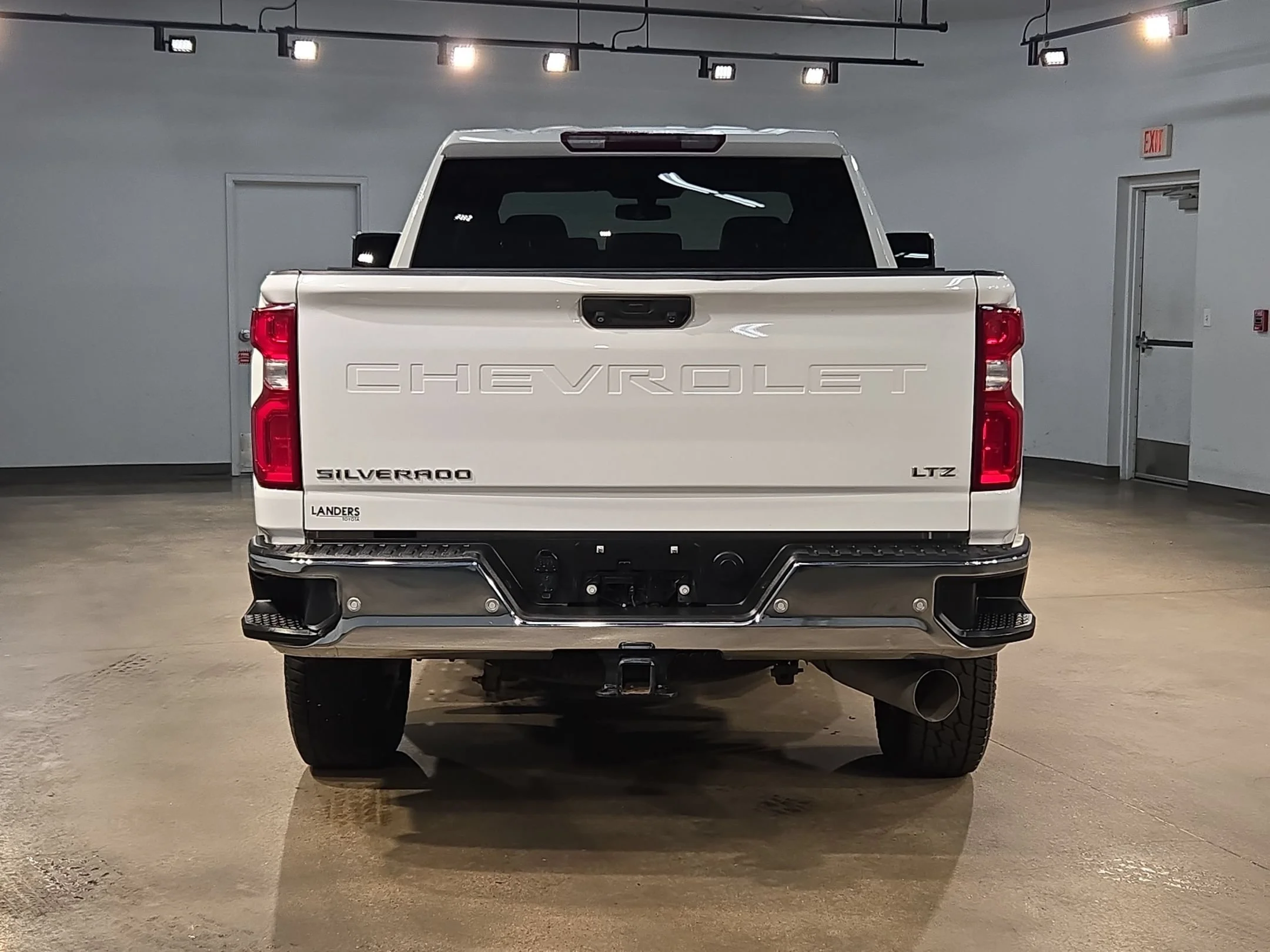 Used 2023 Summit White Chevrolet LTZ image 6