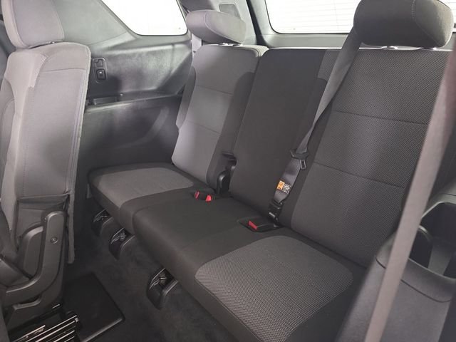 Used 2023 Silver Sage Chevrolet LT image 20