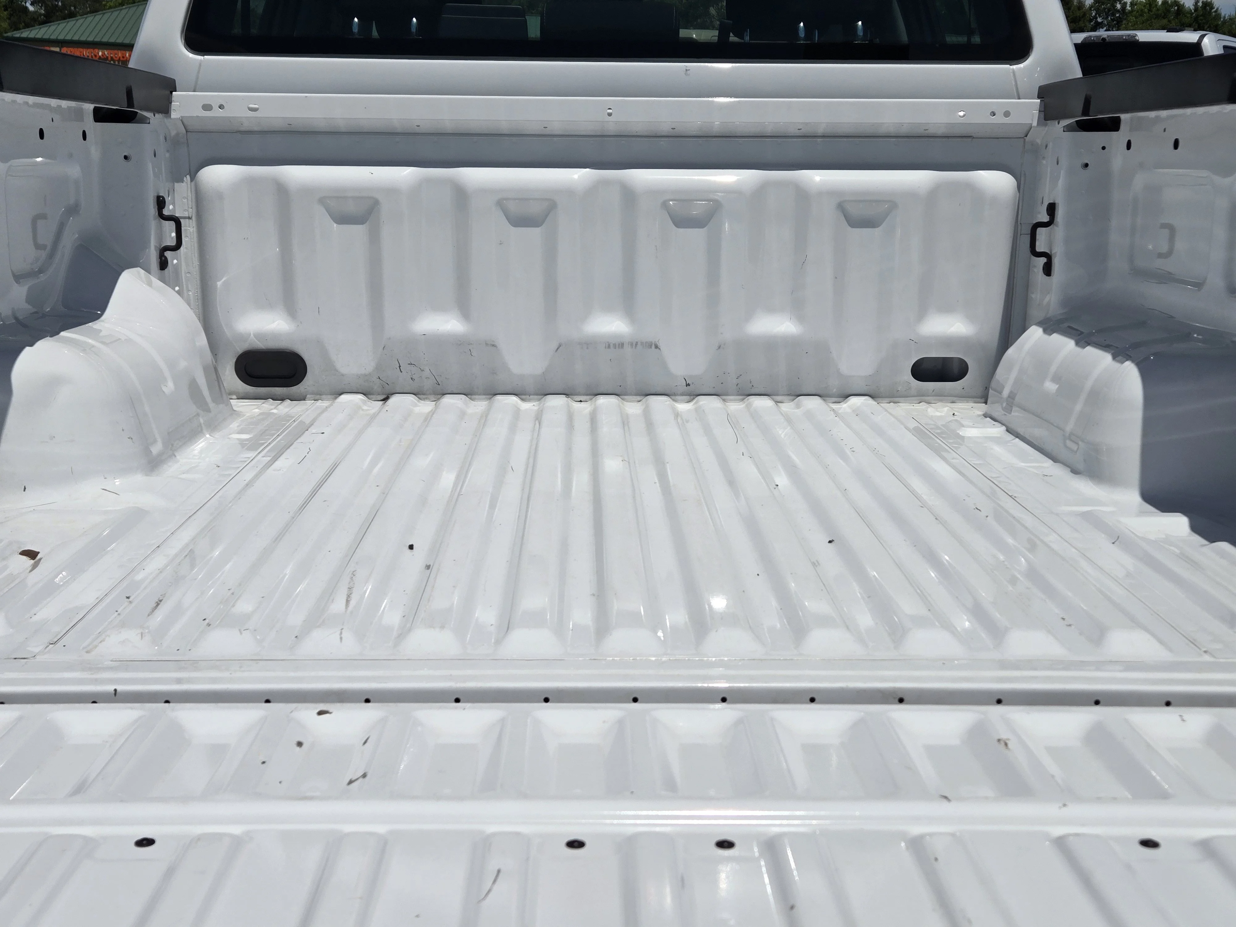 Used 2025 Oxford White Ford XL image 11