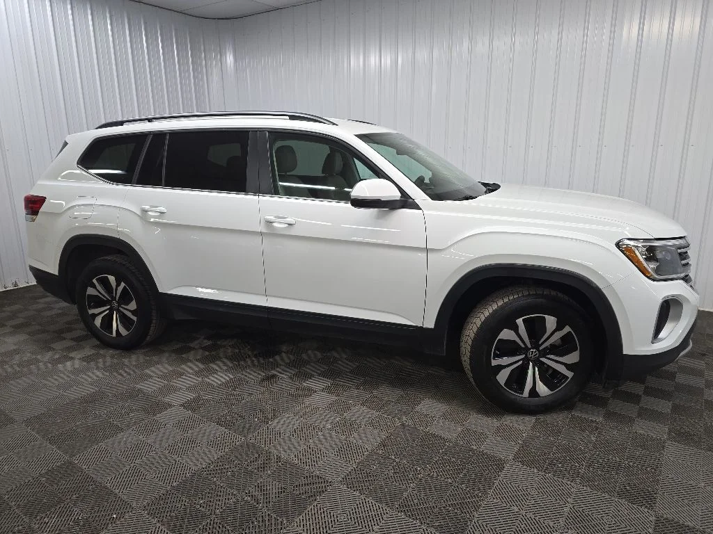 2024 Volkswagen Atlas 2.0T SE 4MOTION's photo