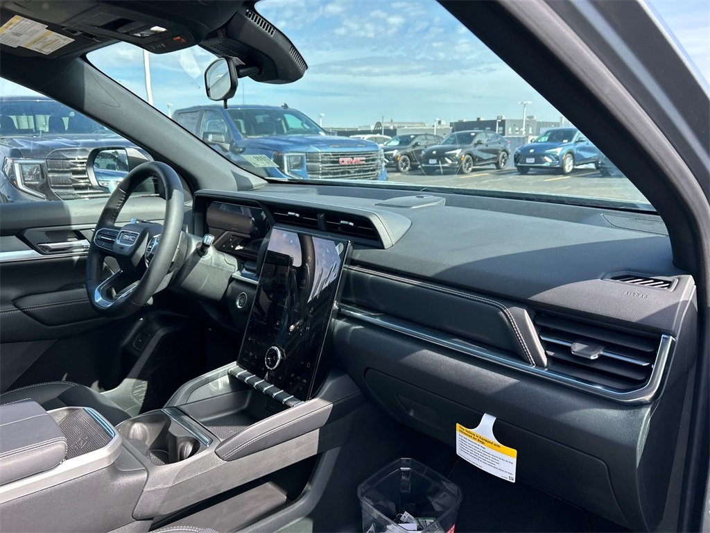 2026 GMC TERRAIN - Image 36