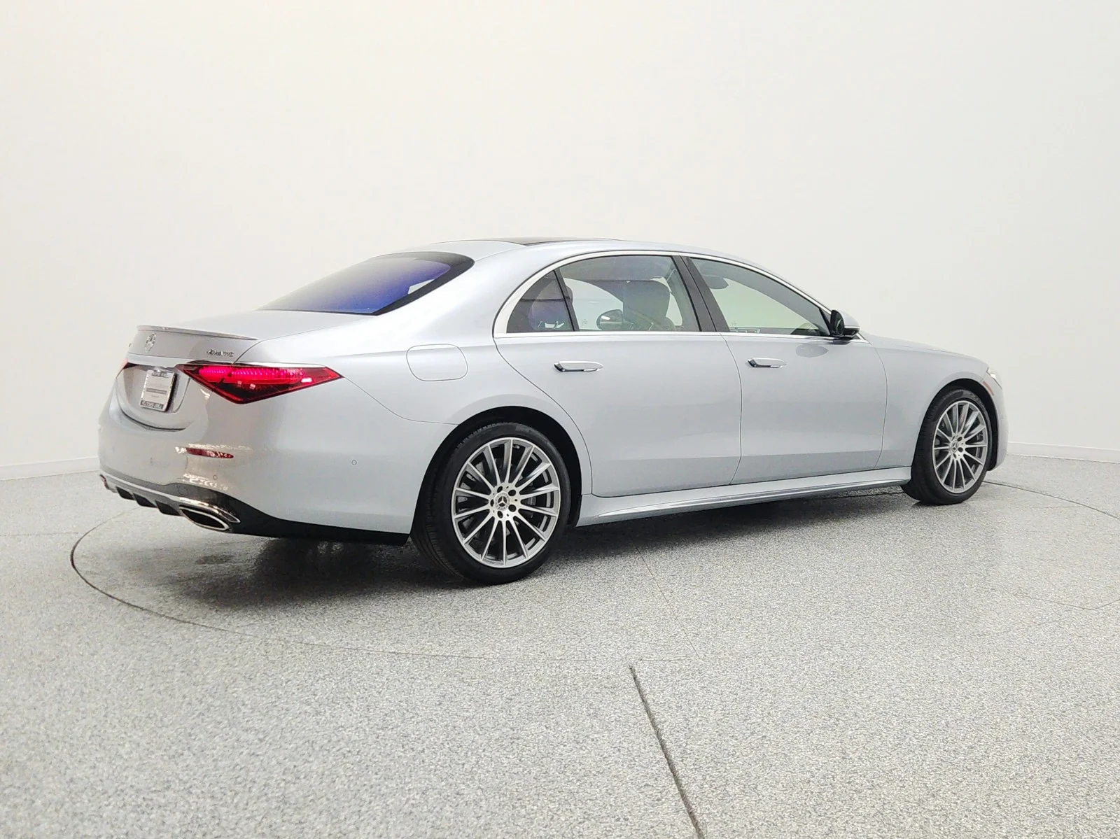Certified Used 2022 Cirrus Silver Mercedes-Benz S 580 4MATIC® Sedan image 5