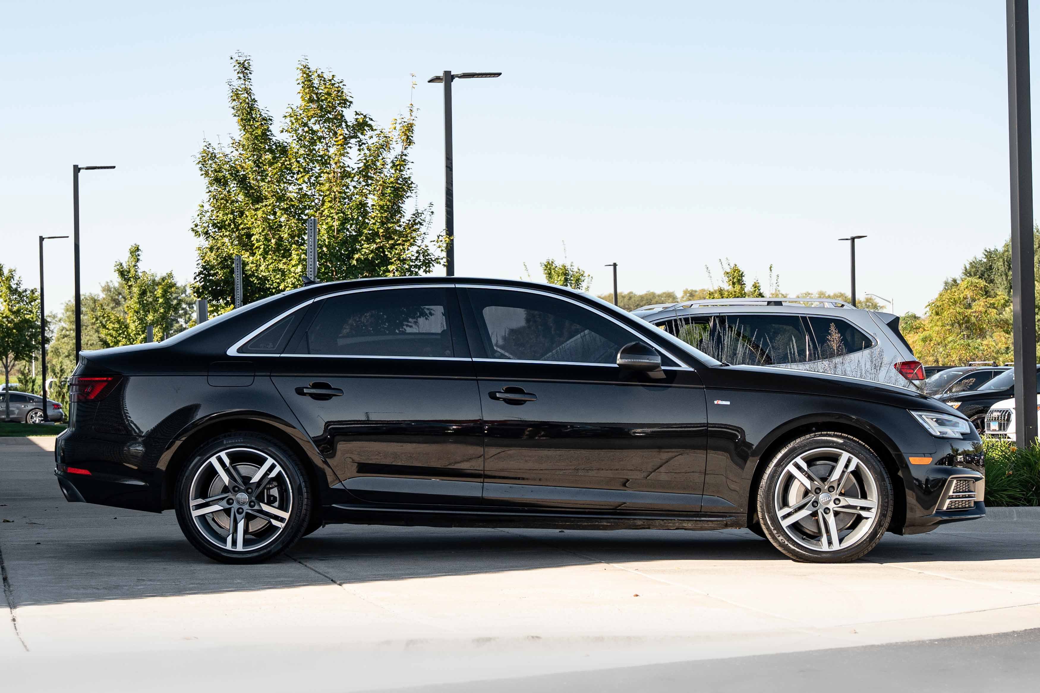 Used 2018 Mythos Black Metallic Audi Tech Premium Plus image 3