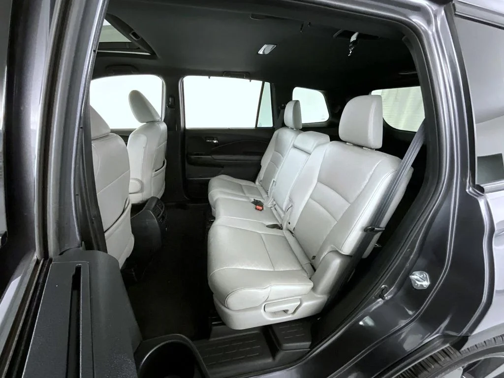 Certified Used 2021 Gray Honda Elite image 19