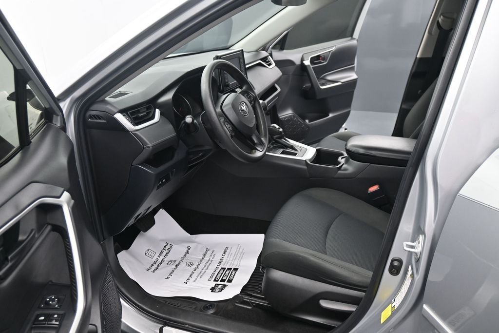 Used 2022 Silver Toyota LE image 17
