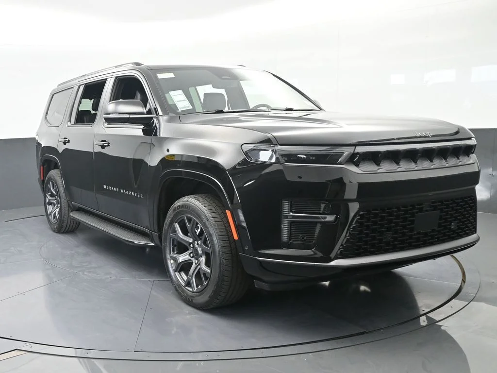 New 2026 High Gloss Black Exterior Paint Jeep Limited Altitude image 9