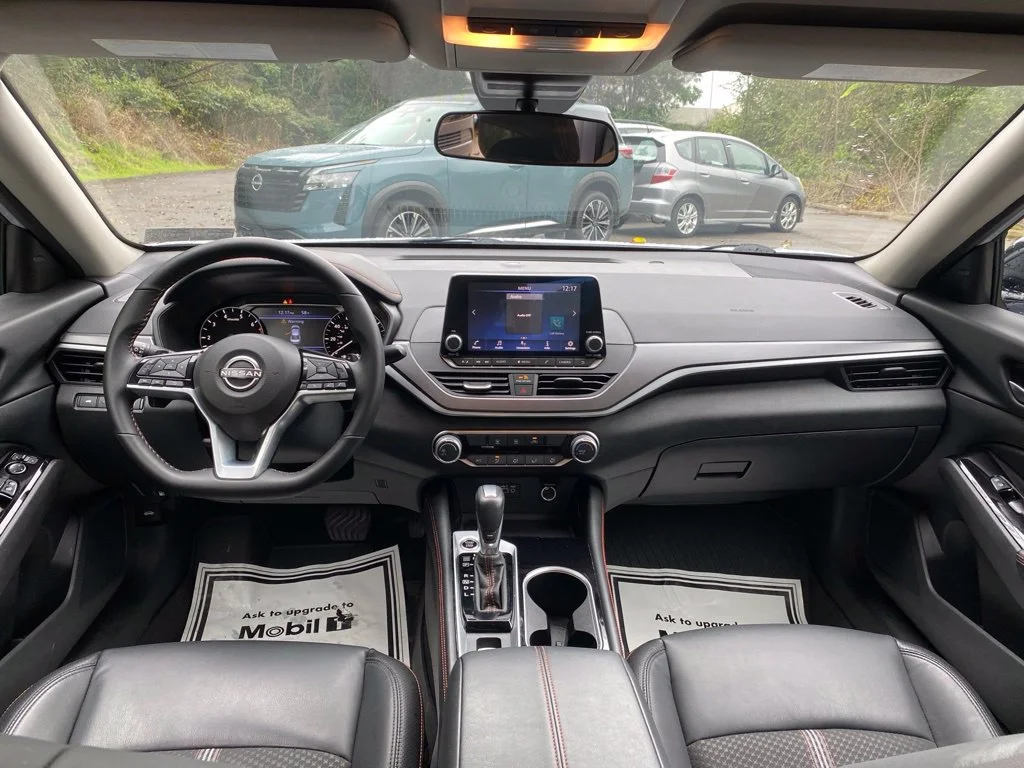 Used 2025 Gray Nissan 2.5 SR image 12