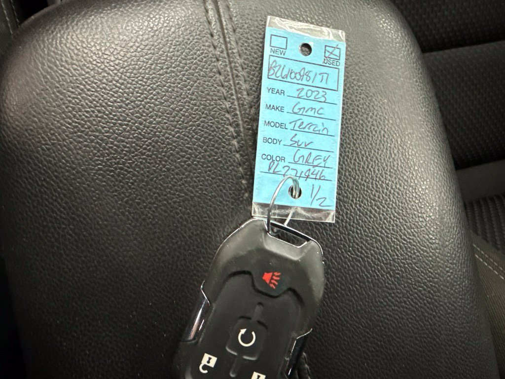Used 2023 Silver GMC SLE image 34