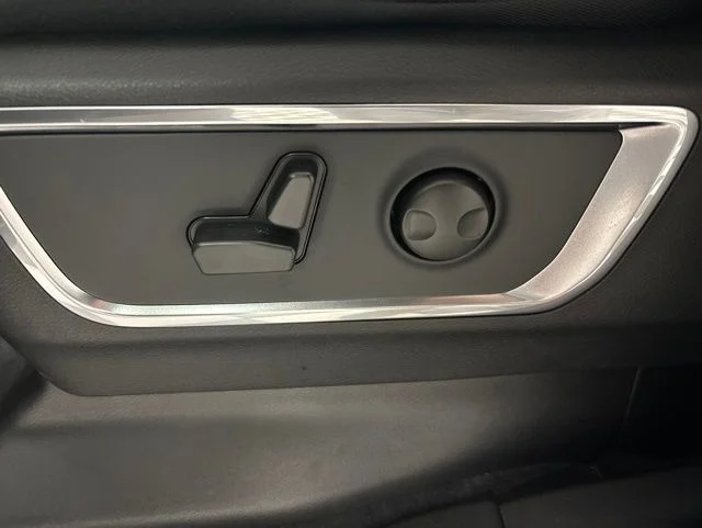 2026 RAM 1500 Laramie - Photo 9