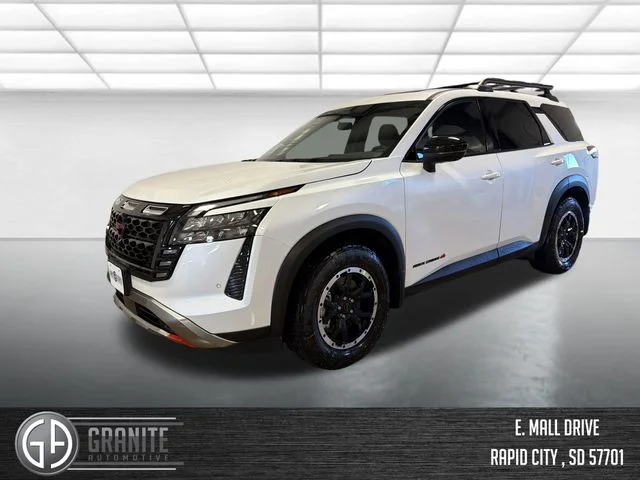 2026 Nissan Pathfinder Rock Creek 4WD's photo