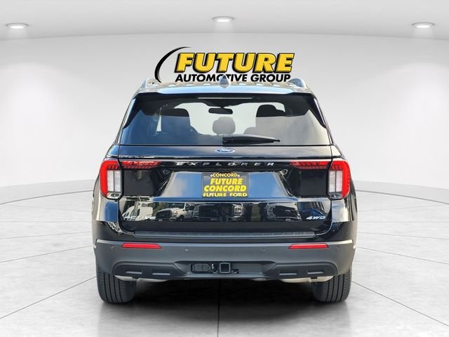 New 2026 Agate Black Metallic Ford Active image 29