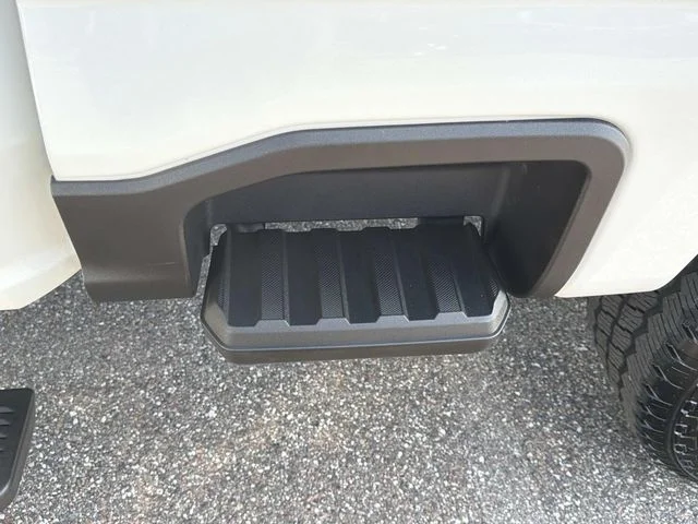Used 2025 White Ford Platinum image 13