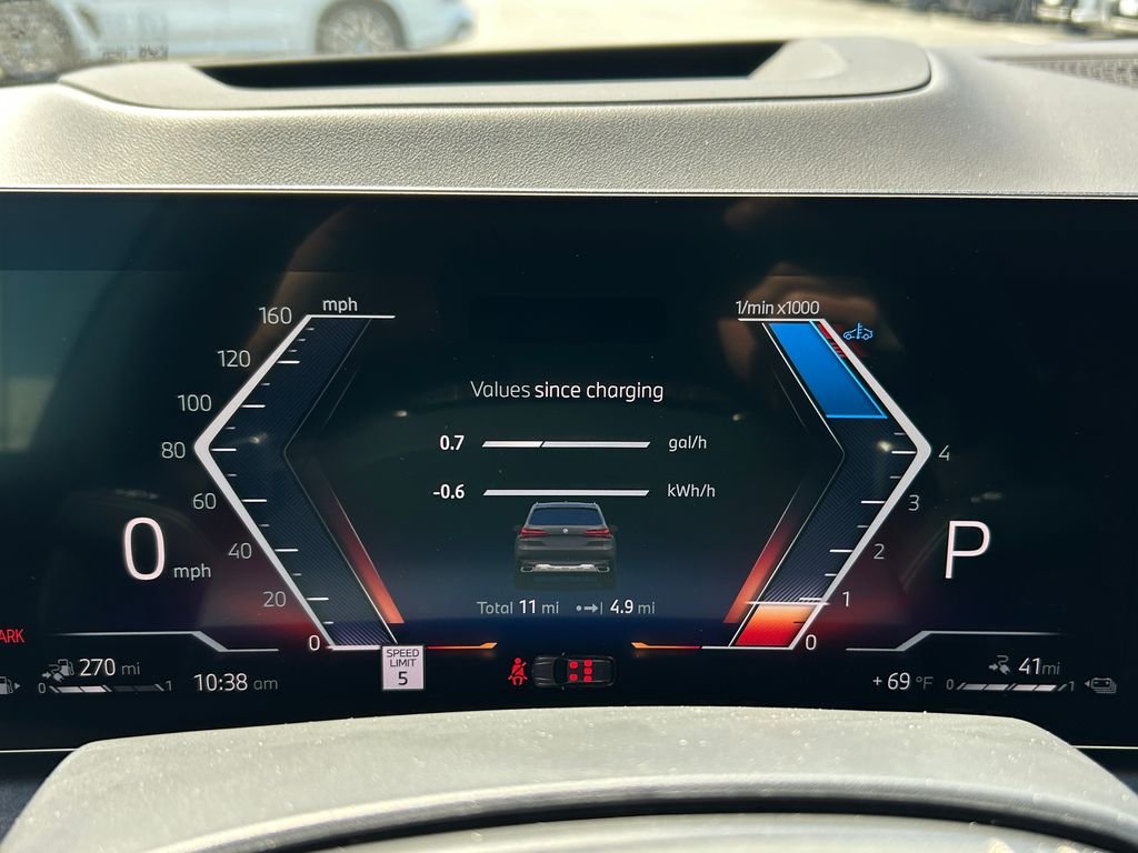 New 2026 Dravit Grey Metallic BMW xDrive50e image 21