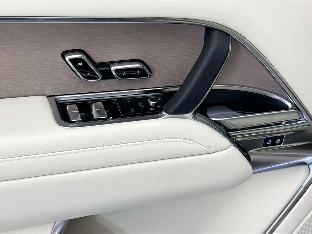 New 2026 Gold Land Rover SE image 23