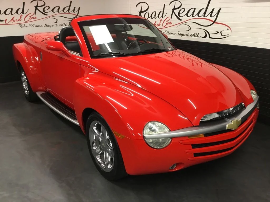 Used 2005 Red Chevrolet Base image 2