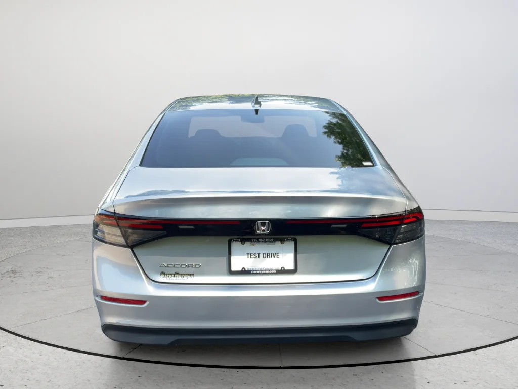 2025 Honda Accord LX - Photo 7
