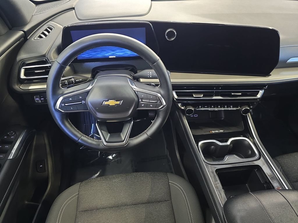 Used 2024 White Chevrolet LT image 17