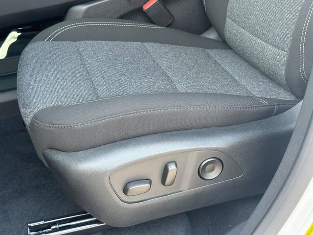2025 GMC Acadia Elevation - Photo 19