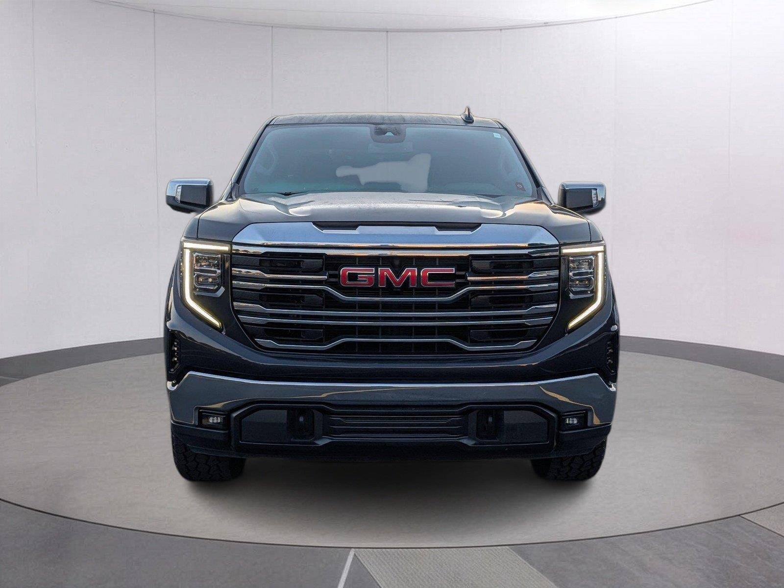 Certified Used 2023 TITANIUM RUSH METALLIC GMC SLT image 9