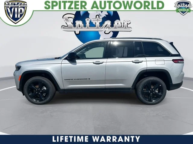 New 2026 Silver Zynith Exterior Paint Jeep Limited image 6