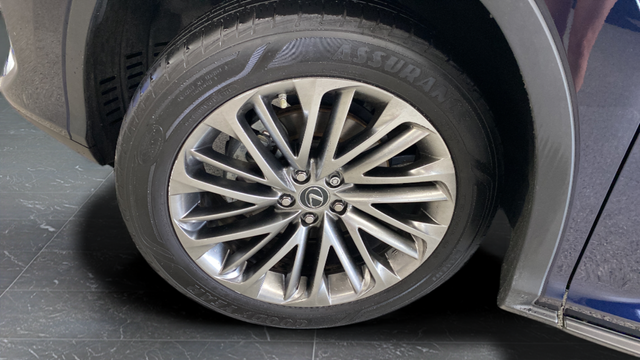 Used 2021 Nightfall Mica Lexus 350 image 31