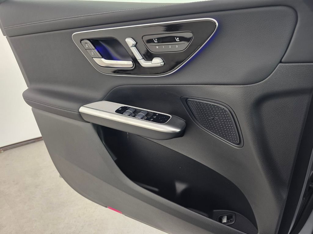 New 2026 Cirrus Silver Metallic Mercedes-Benz AMG® GLC 43 4MATIC® SUV image 36