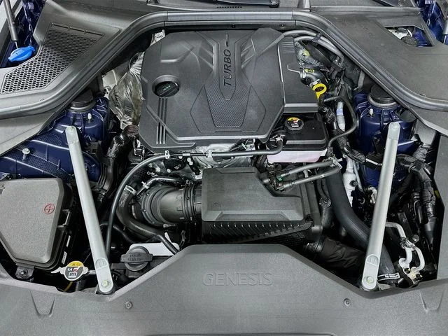 New 2025 Genesis G80 2.5T