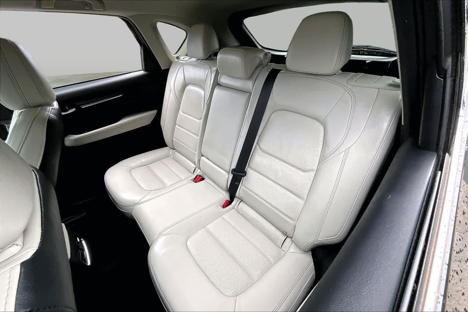 Used 2018 Jet Black Mica Mazda Grand Touring image 19