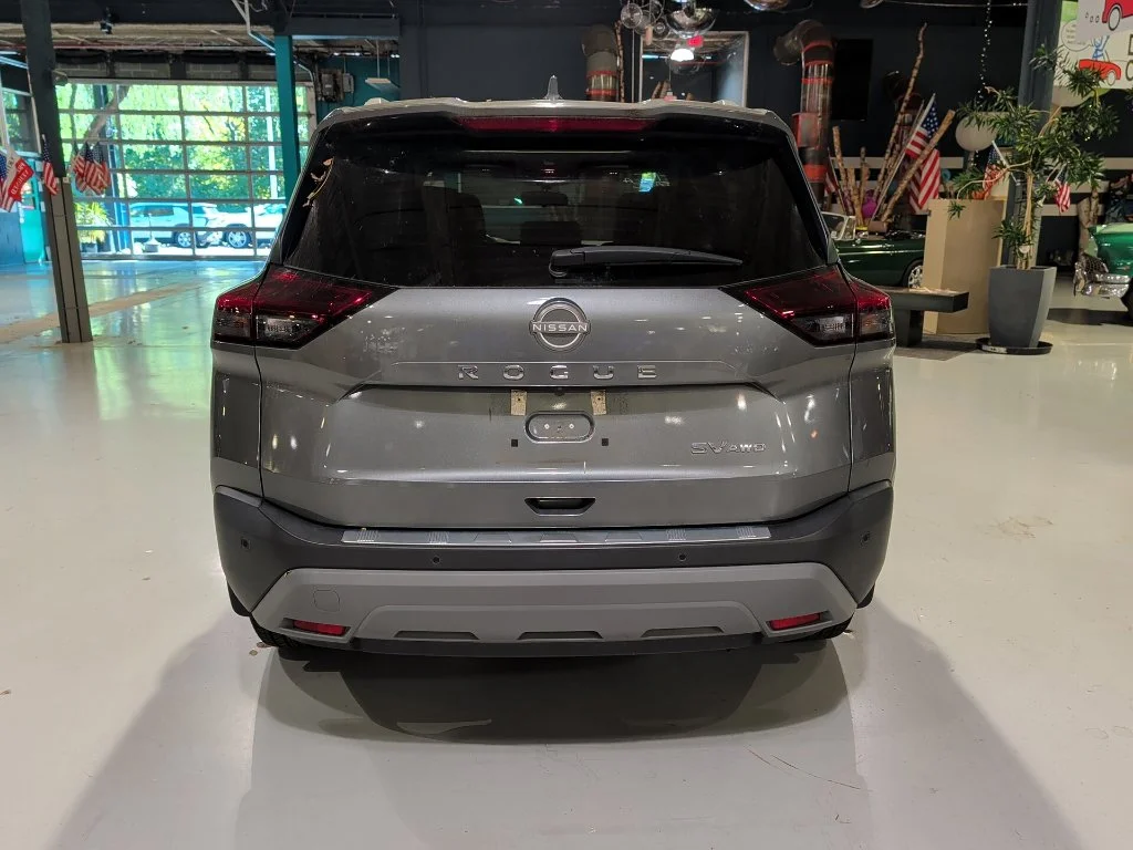 Used 2023 Gun Metallic Nissan SV image 10
