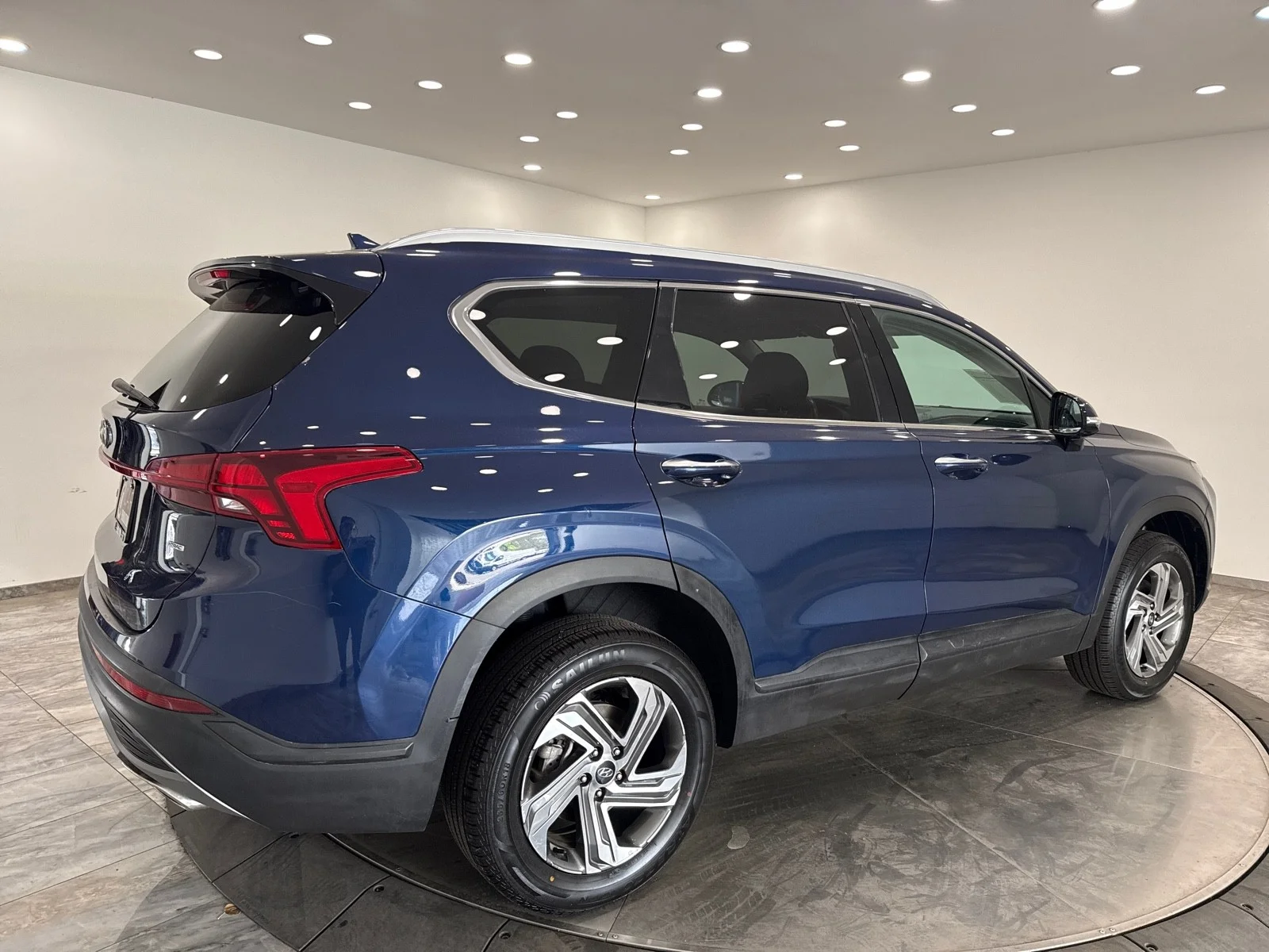 Used 2023 Stormy Sea Hyundai SEL AWD image 7