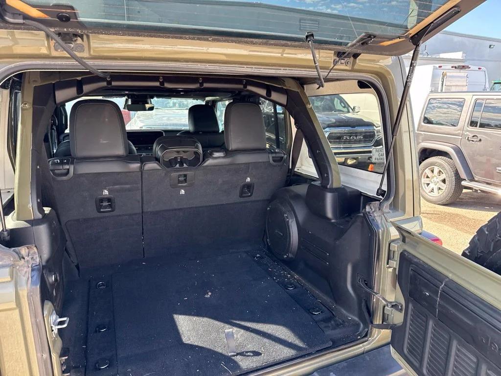 Used 2026 Green Jeep Rubicon image 16