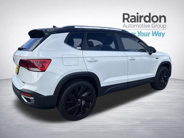 Used 2024  Volkswagen SE image 7