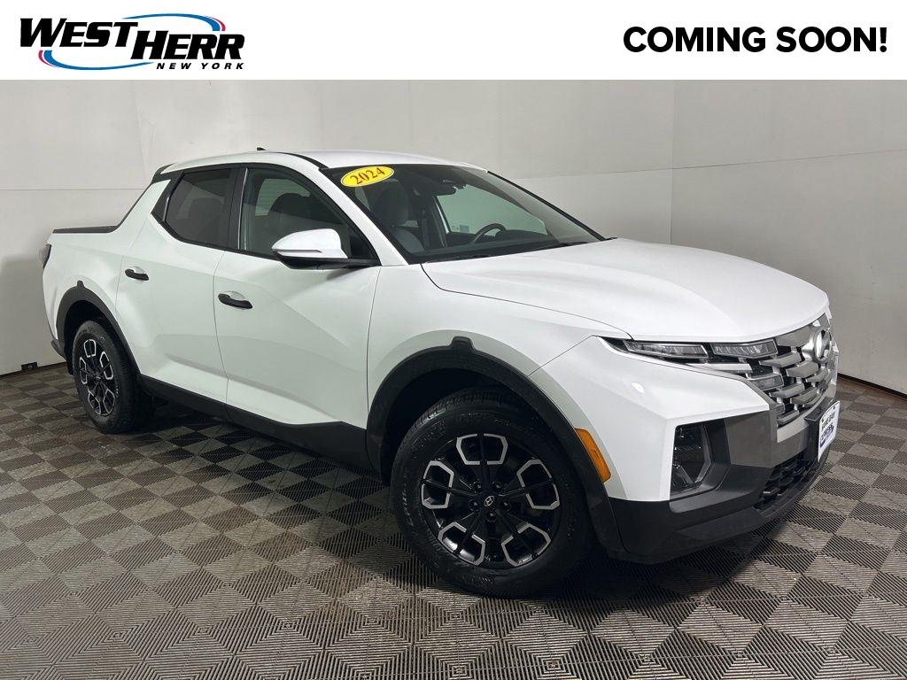 Used 2024 White Hyundai SEL image 1