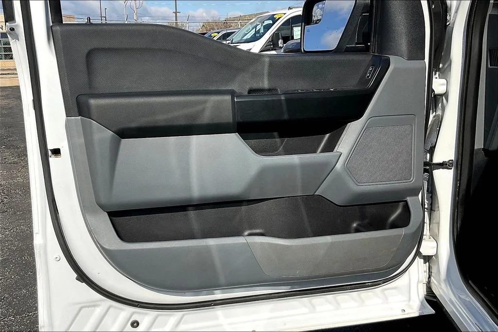 Used 2021 White Ford XL image 20