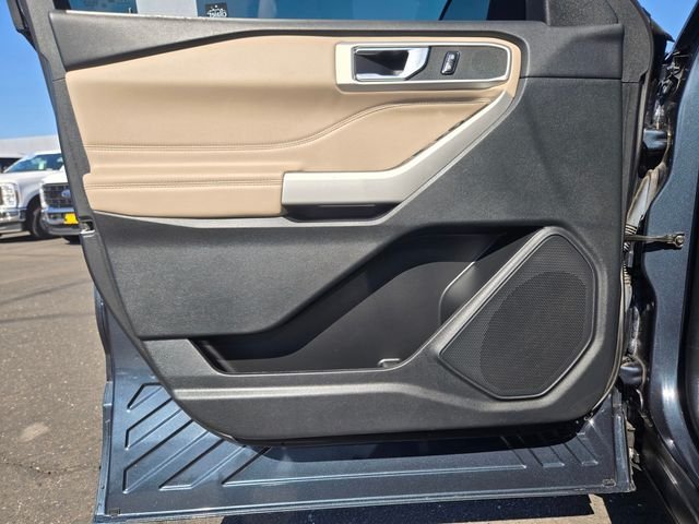 Used 2022 Blue Ford XLT image 13