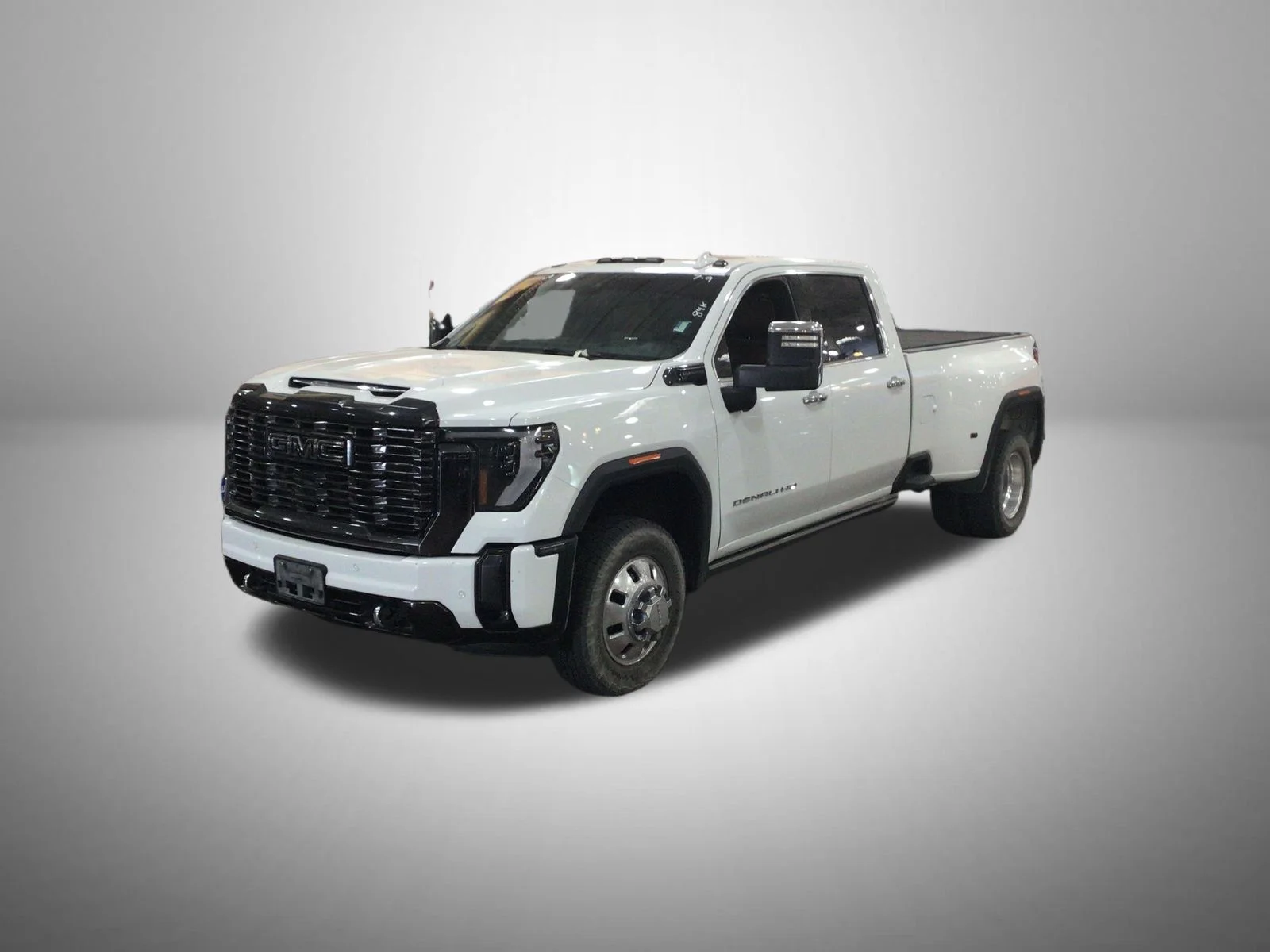 Used 2024 White GMC Denali Ultimate image 1