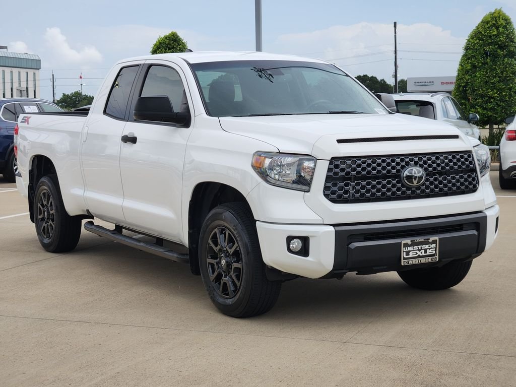 Used 2020 Super White Toyota SR5 image 3
