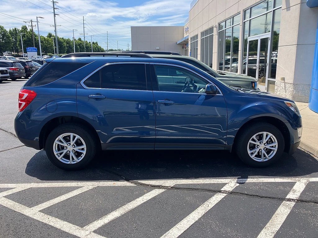 Used 2016 Patriot Blue Metallic Chevrolet LT image 2