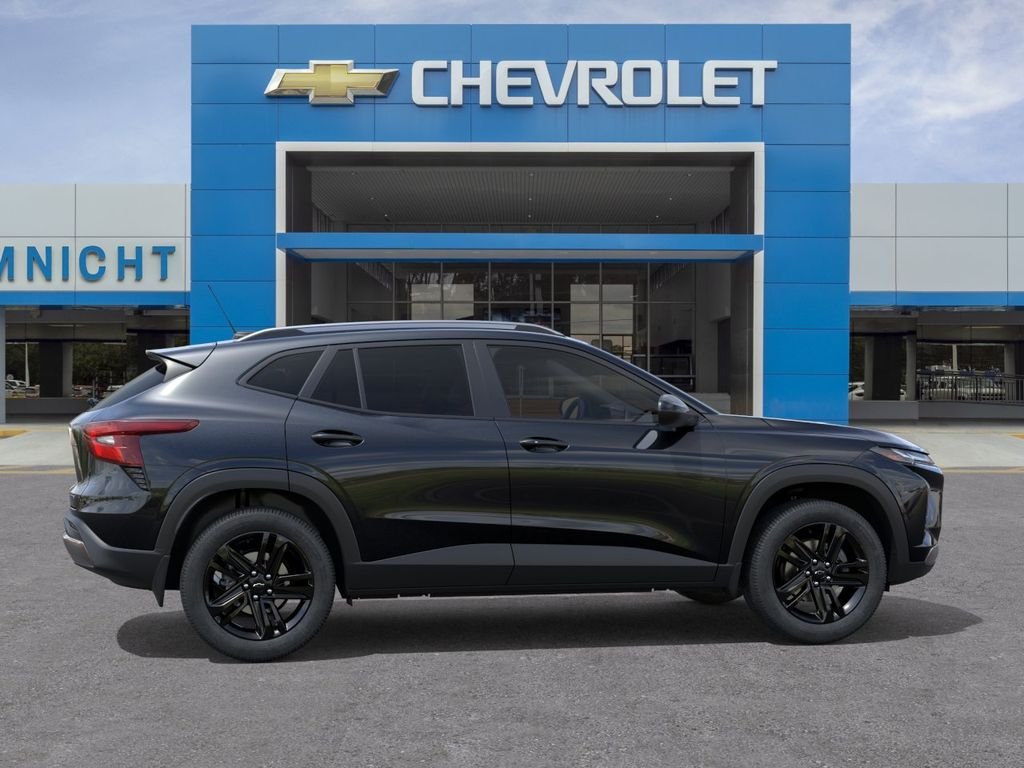 New 2026 Mosaic Black Metallic Chevrolet ACTIV image 5