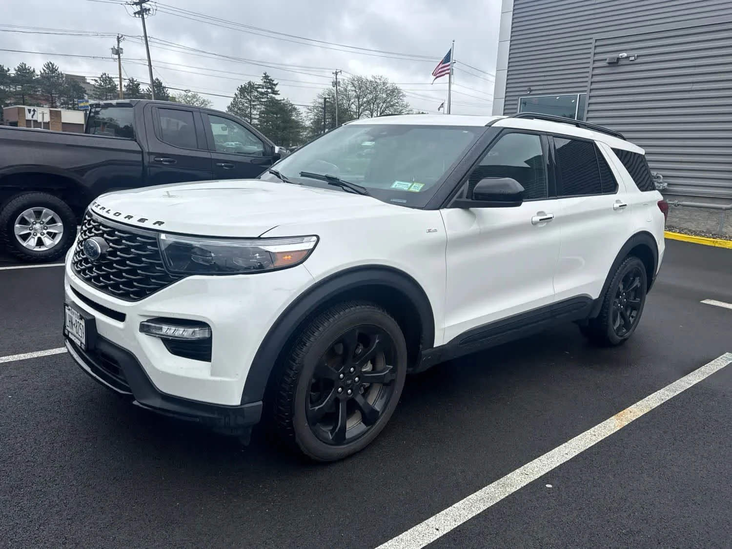 2024 Ford Explorer ST-LINE 4WD's photo