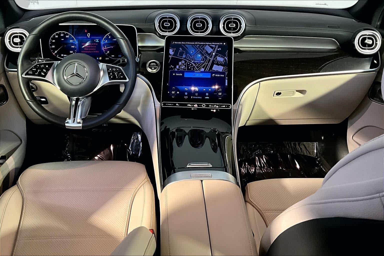 Certified Used 2025 Polar White Mercedes-Benz GLC 300 image 16