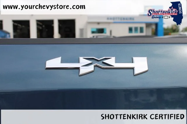 Used 2024 Blue GMC SLT image 5
