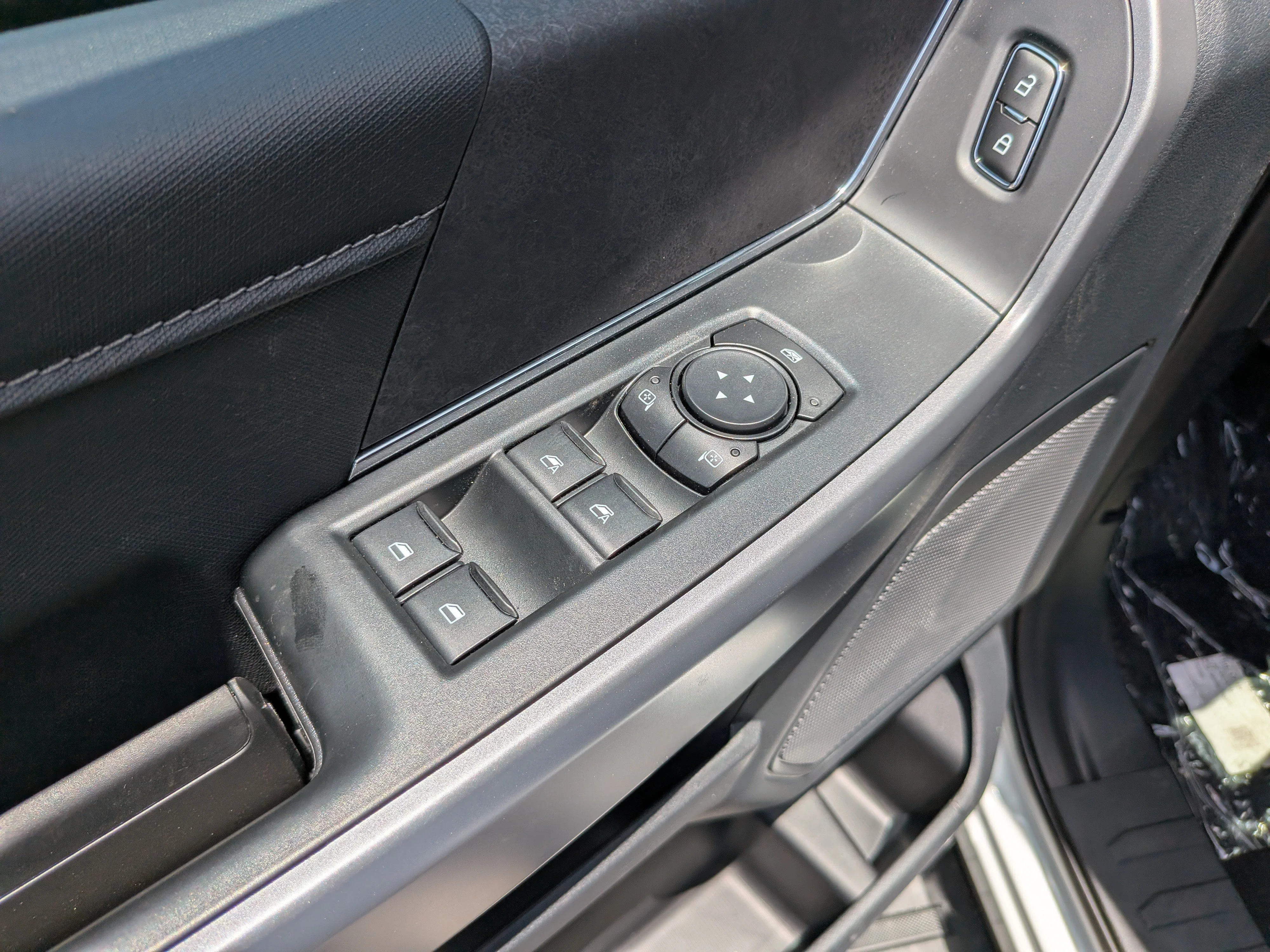 New 2026 Oxford White Ford XLT image 16