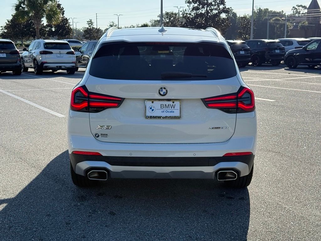 Used 2024 White BMW xDrive30i image 4