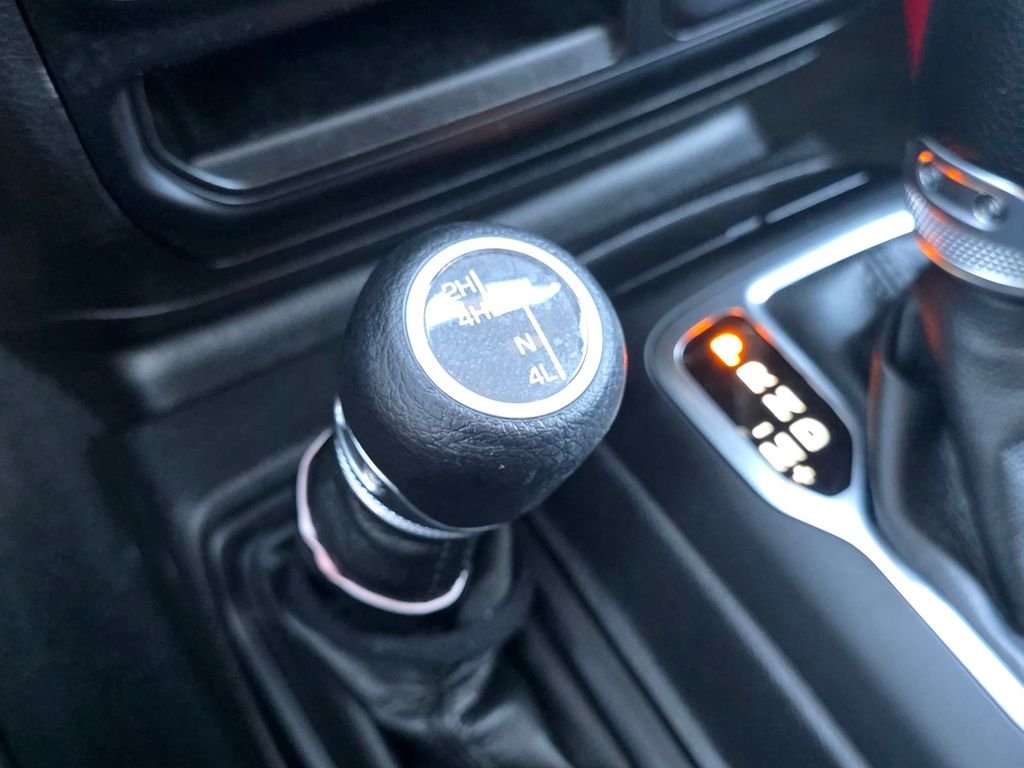 Used 2023 Gray Jeep Sport S image 32